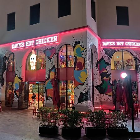 The Aero Hostel Dubai Luaran gambar