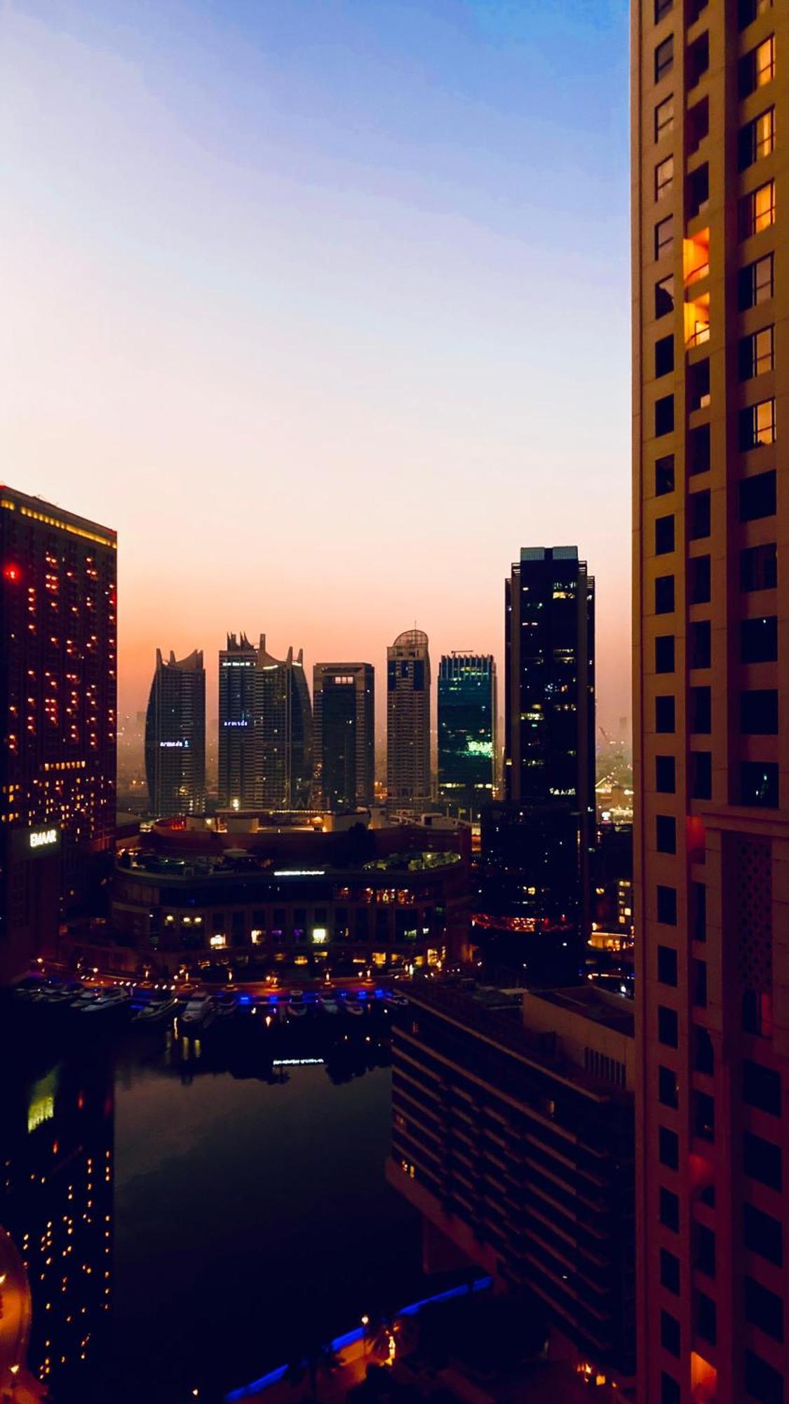 The Aero Hostel Dubai Luaran gambar