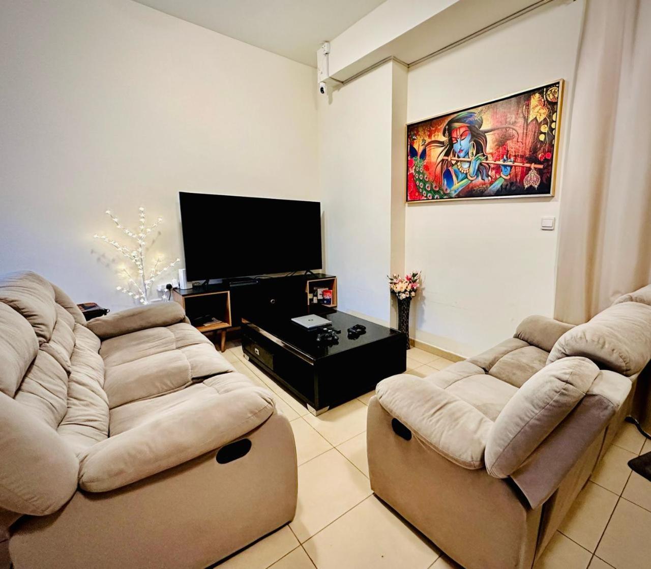 The Aero Hostel Dubai Luaran gambar