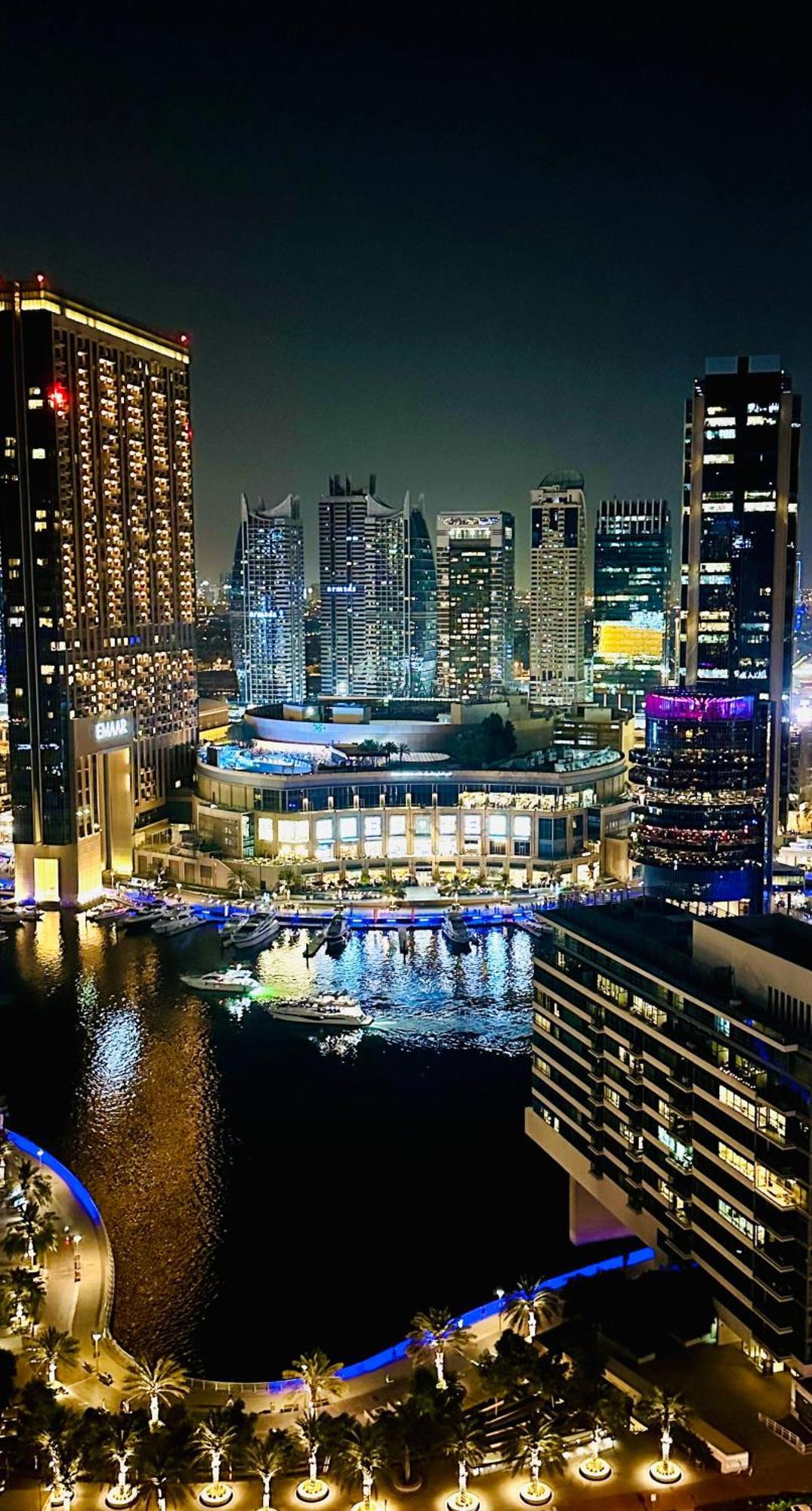 The Aero Hostel Dubai Luaran gambar