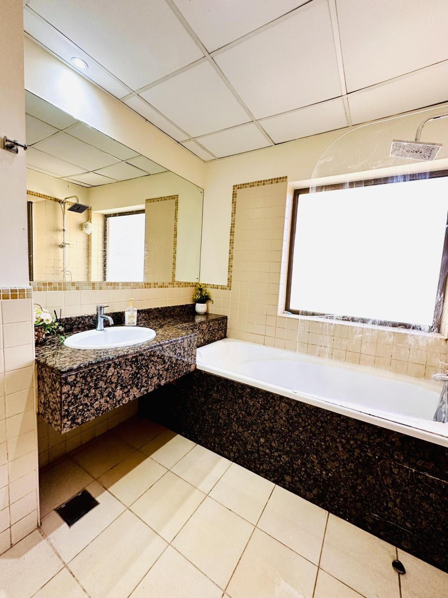 The Aero Hostel Dubai Luaran gambar