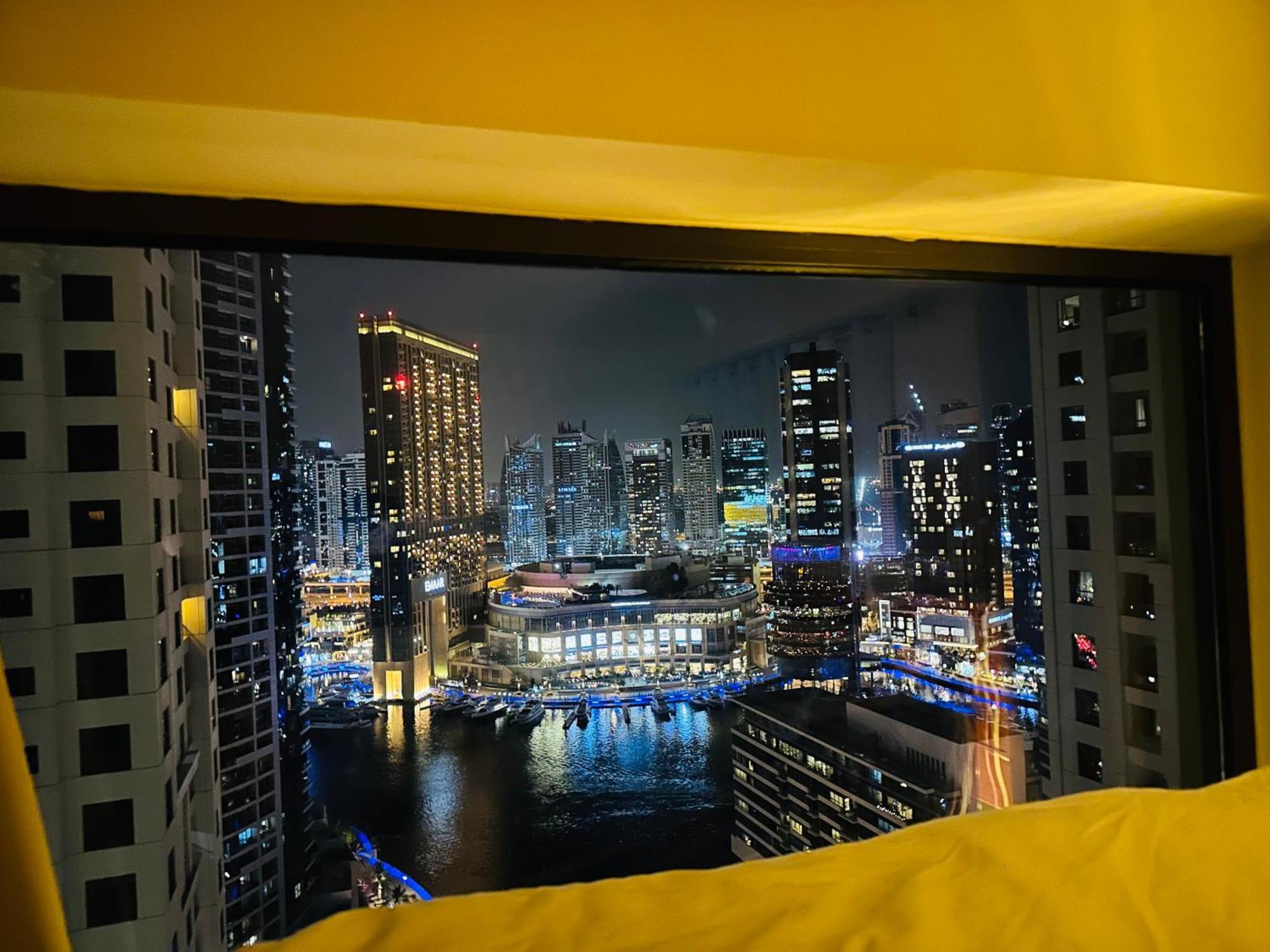 The Aero Hostel Dubai Luaran gambar