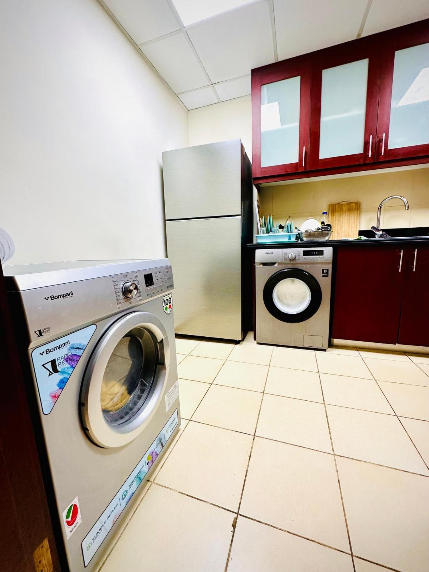 The Aero Hostel Dubai Luaran gambar
